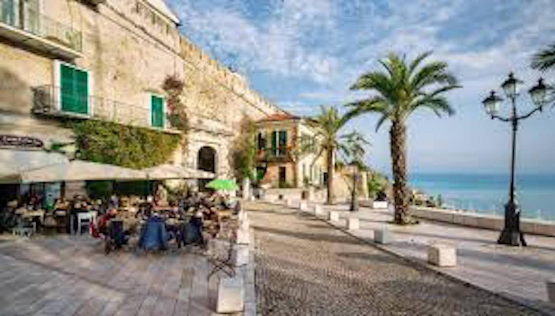 Casa Cele Centro Citta Vista Mare Apartman Ventimiglia Kültér fotó